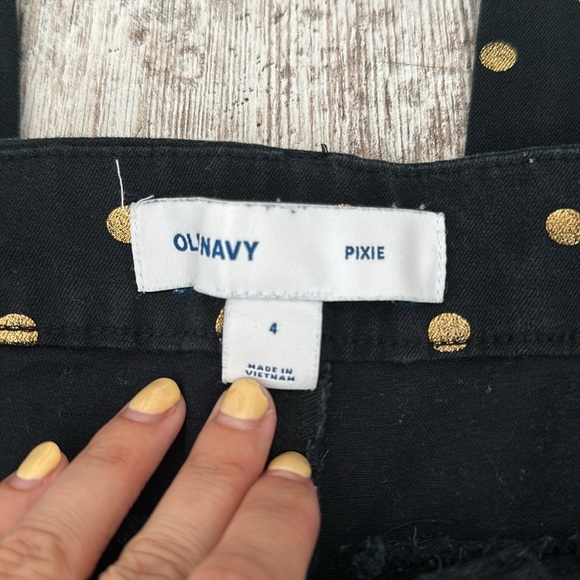Old Navy Black with Gold Polka Dots Pixie Pants - Picture 4 of 5